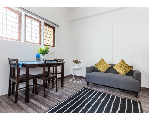 Top rated Fully furnished Serviced Apartments in Delhi & Gurgaon with Kitchen! Rental Service Apartments in Gurgaon & Delhi for Short Term & Long Stays with all modern amenities.