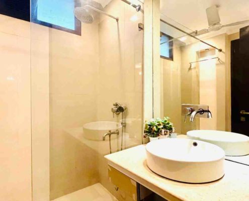 SERVICE APARTMENTS IN GREATER KAILASH DELHI Book Service Apartments in Greater Kailash Delhi for short-long stay rentals with washroom. Book Coral service apartments in Greater Kailash South Delhi for Corporate stays, Vacation rentals & Medical Tourism. Call +91-8588884595 & Visit: https://www.coralserviceapartments.com/delhi/greater-kailash/